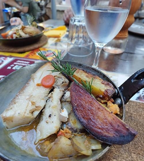 Le restaurant - Chez Barmy - Restaurant à Saint Guilhem le Désert - bien manger SAINT-GUILHEM-LE-DESERT